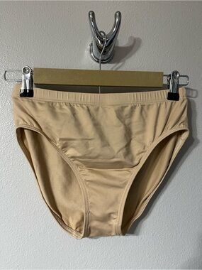 Motionwear Nude/Tan High-Waist Dance Brief